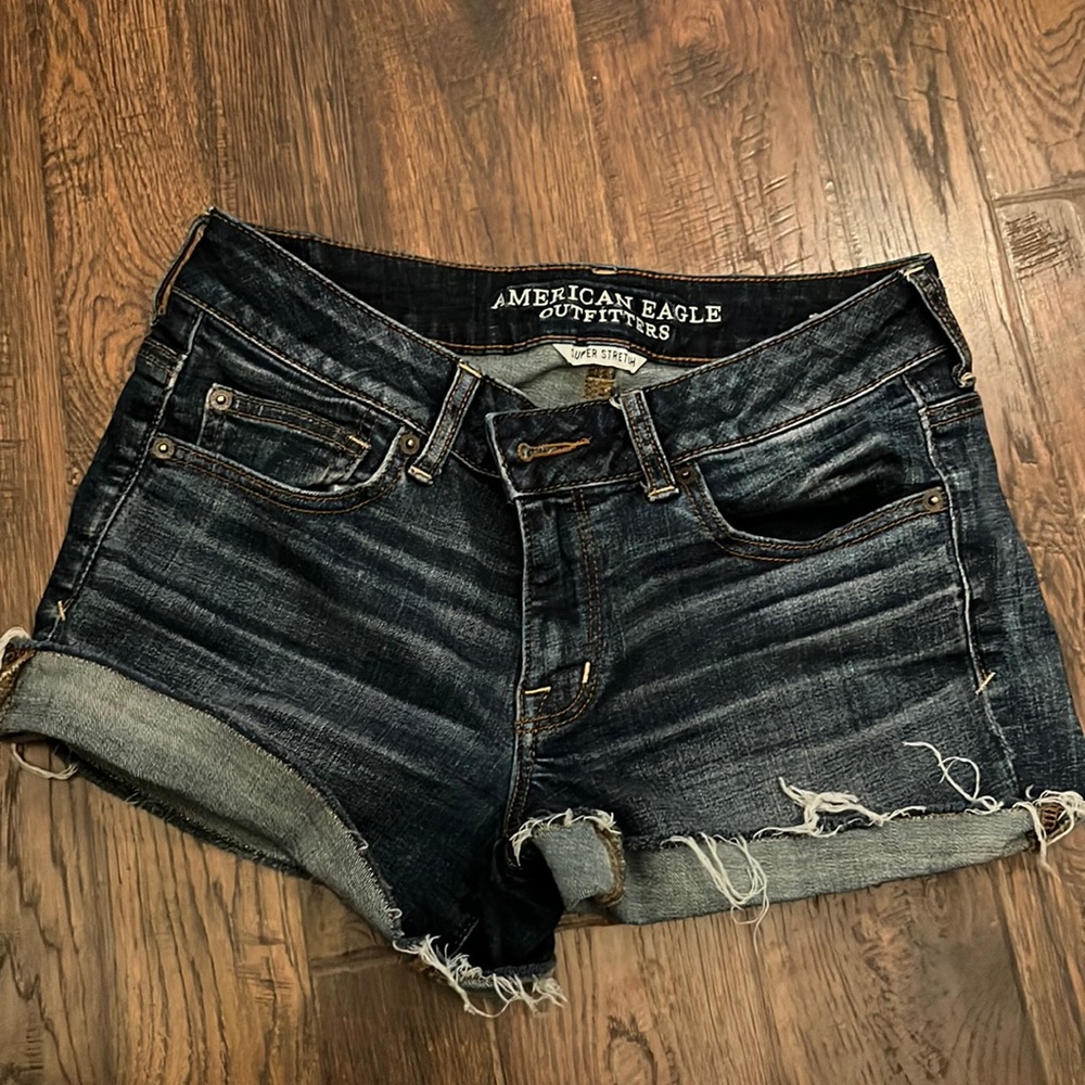 2 pairs American eagle shorts